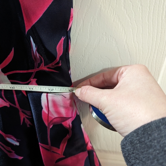 Unique Vintage Blue & Pink Floral Fit & Flare Mid Length Formal Dress - Medium - Picture 9 of 11